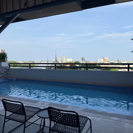 Casa Issa